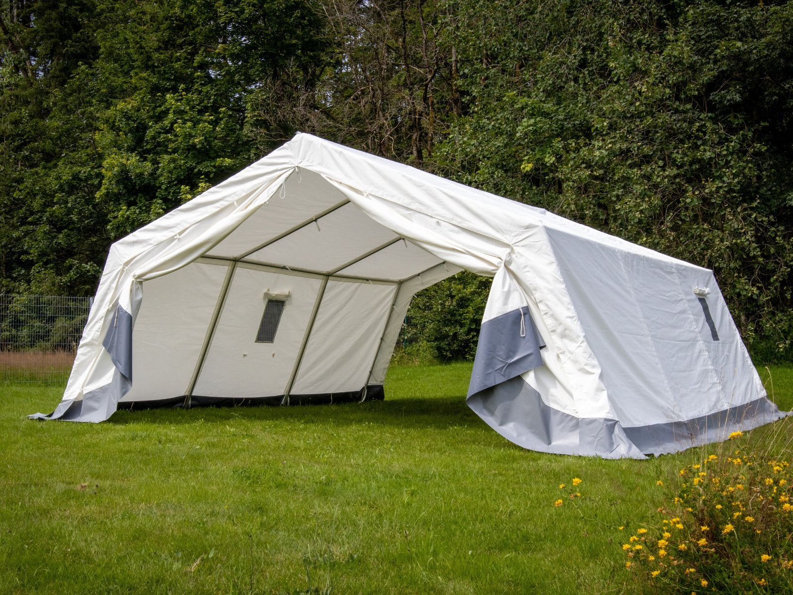 MZU P-10 Mannschafts- und Unterkunftszelt (5,0 x 4,7 m) - mit Aluminiumgerüst