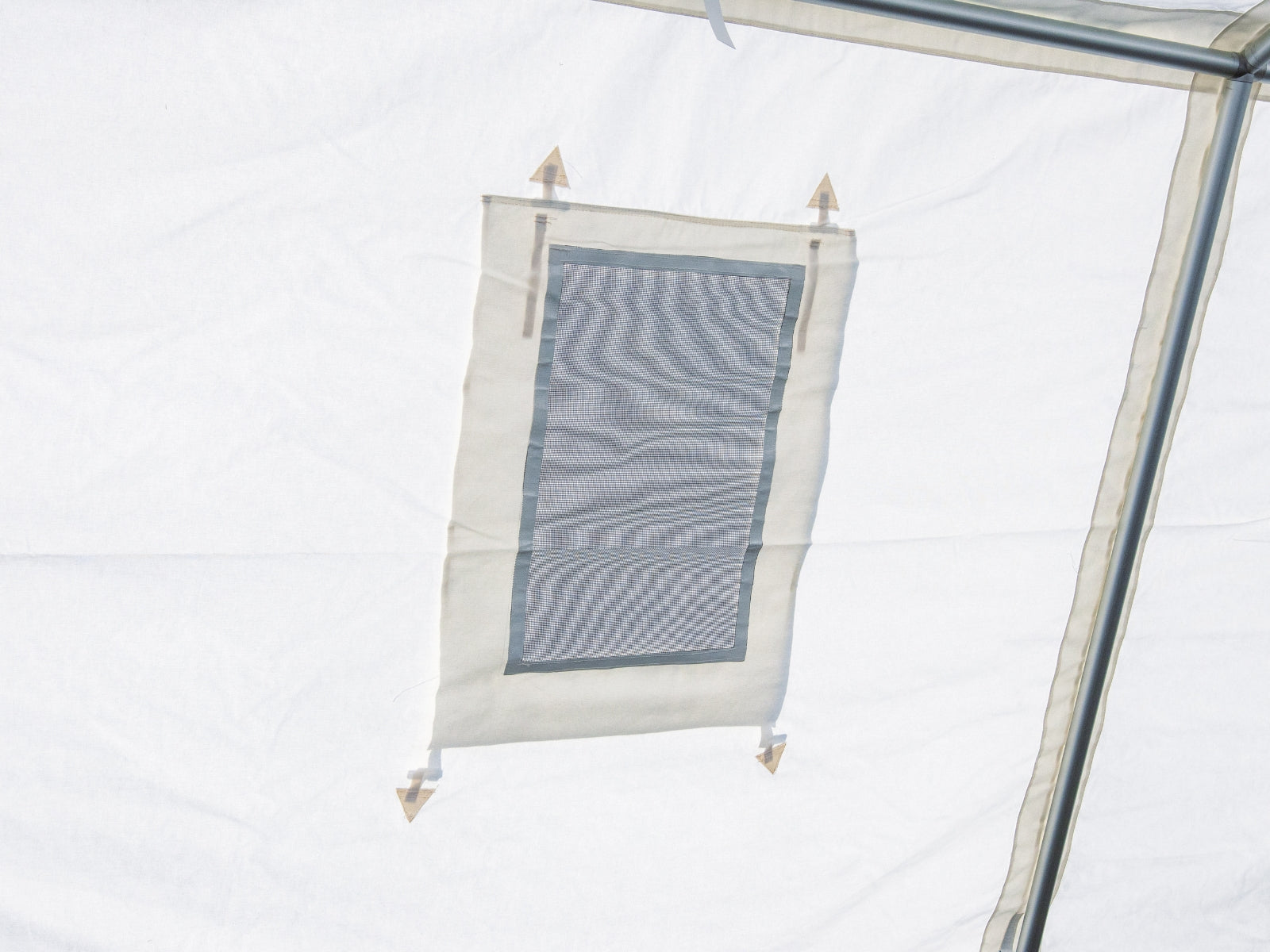 MZU P-10 Mannschafts- und Unterkunftszelt (5,0 x 4,7 m) - mit Aluminiumgerüst