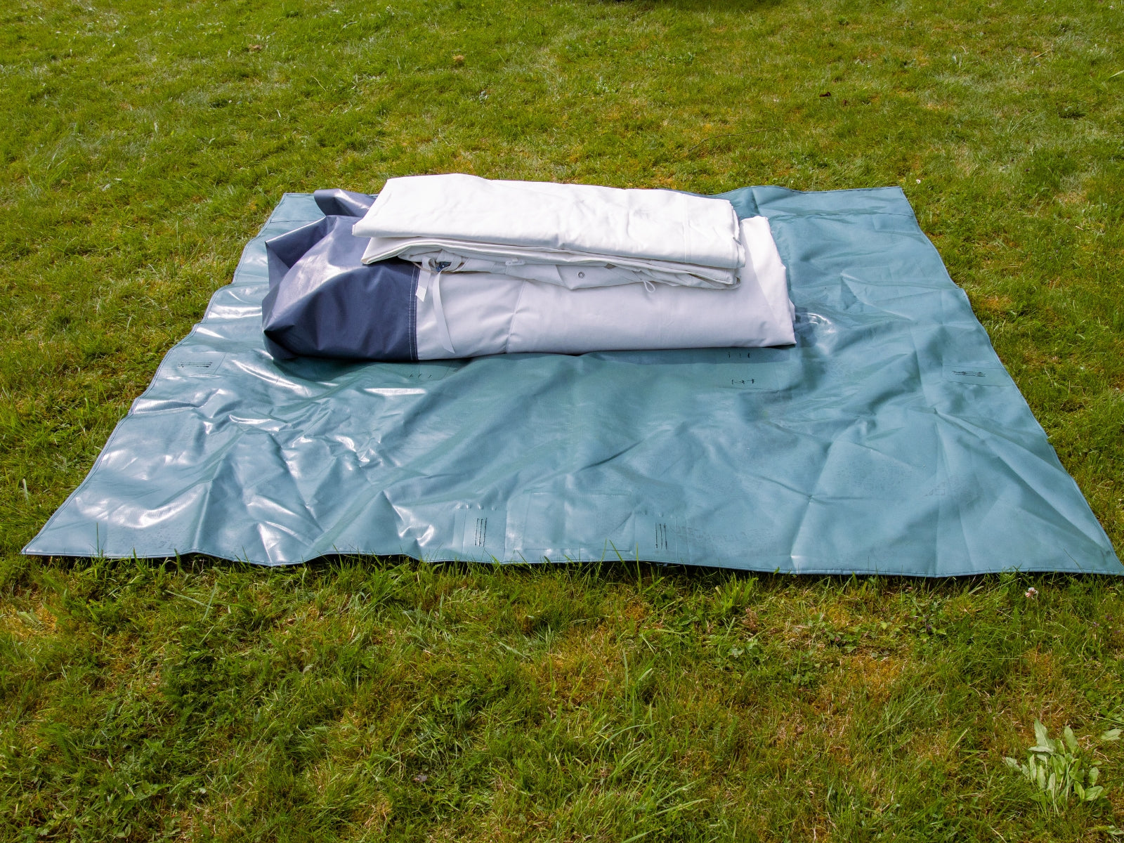 MZU P-10 Mannschafts- und Unterkunftszelt (5,0 x 4,7 m) - mit Aluminiumgerüst