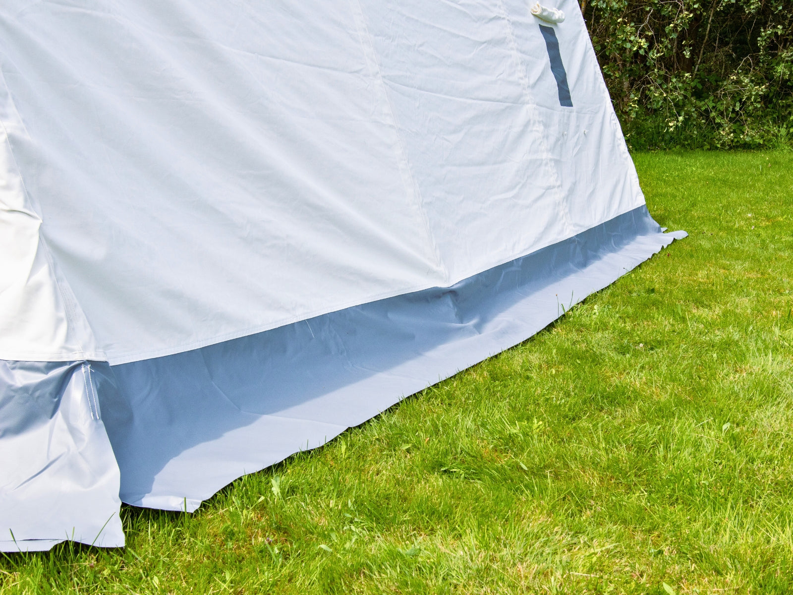 MZU P-10 Mannschafts- und Unterkunftszelt (5,0 x 4,7 m) - mit Aluminiumgerüst