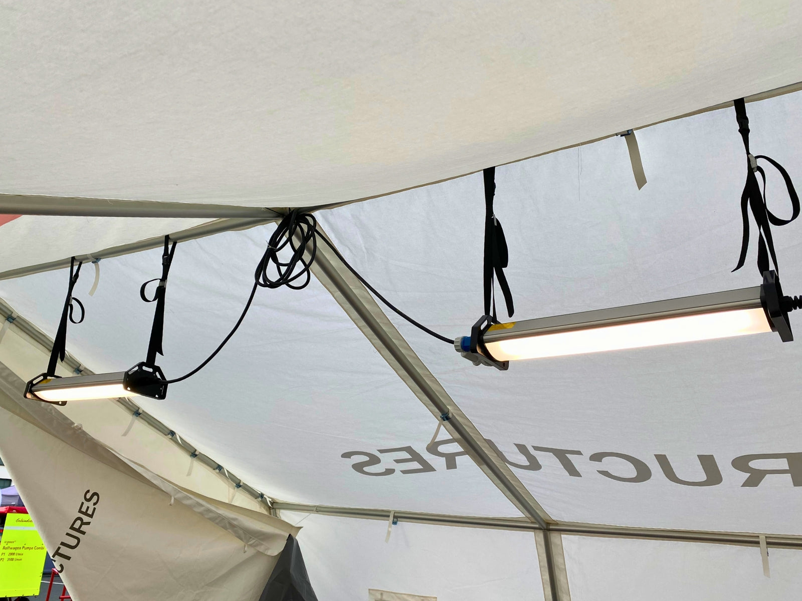 MZU P-10 Mannschafts- und Unterkunftszelt (5,0 x 4,7 m) - mit Aluminiumgerüst