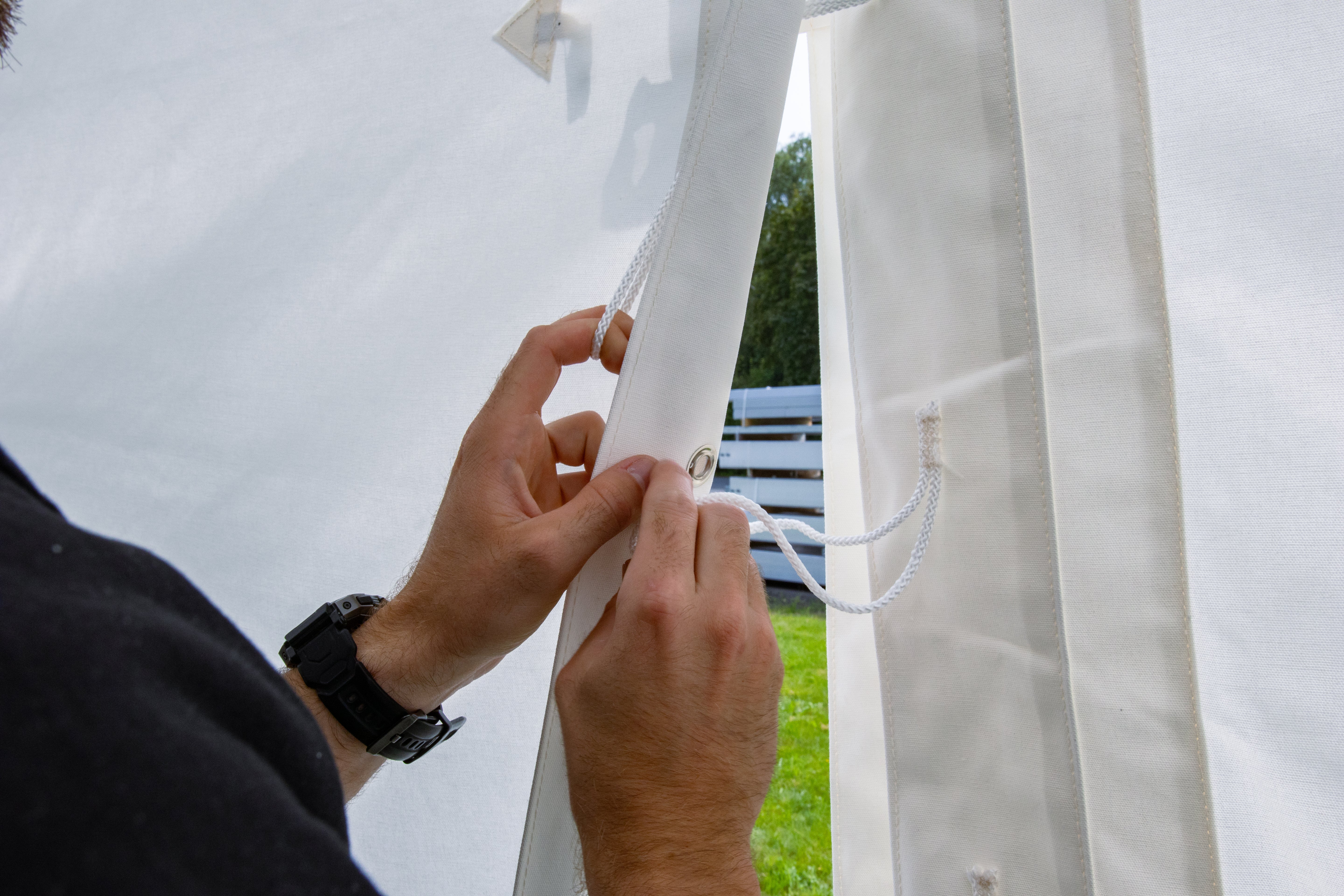 MZU P-10 Mannschafts- und Unterkunftszelt (5,0 x 4,7 m) - mit Aluminiumgerüst inkl. Bodenplane